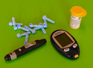 What is intensive insulin therapy?